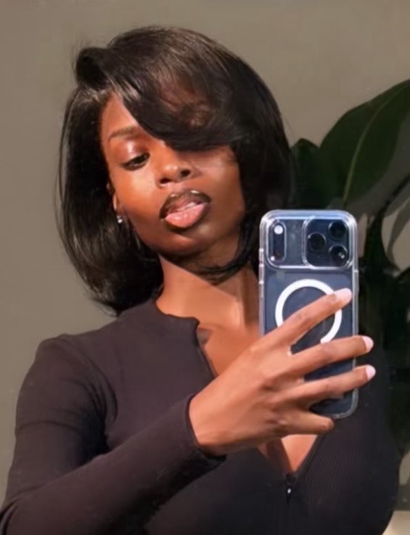 kordenas's tweet photo. OHH MY GOD THIS BOB. YES MAAM https://t.co/z6jya0wQI3