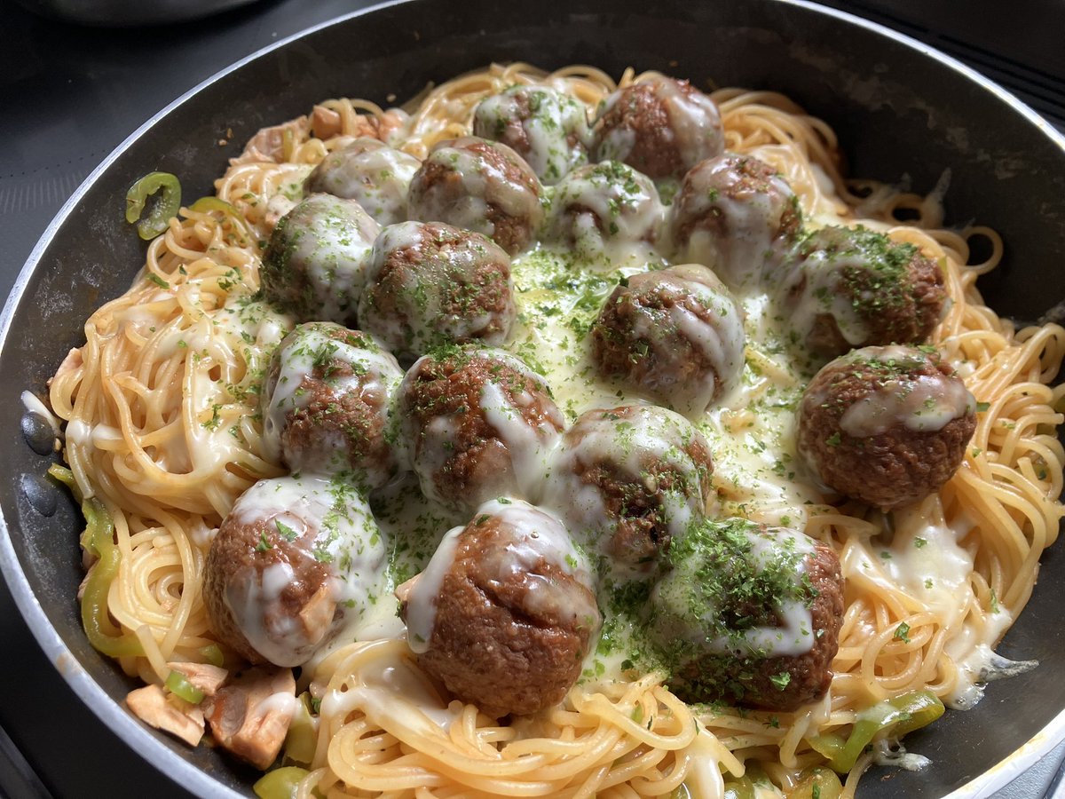 eccsone000's tweet photo. 肉団子パスタ作って見た！ https://t.co/IhvgjCIB9H