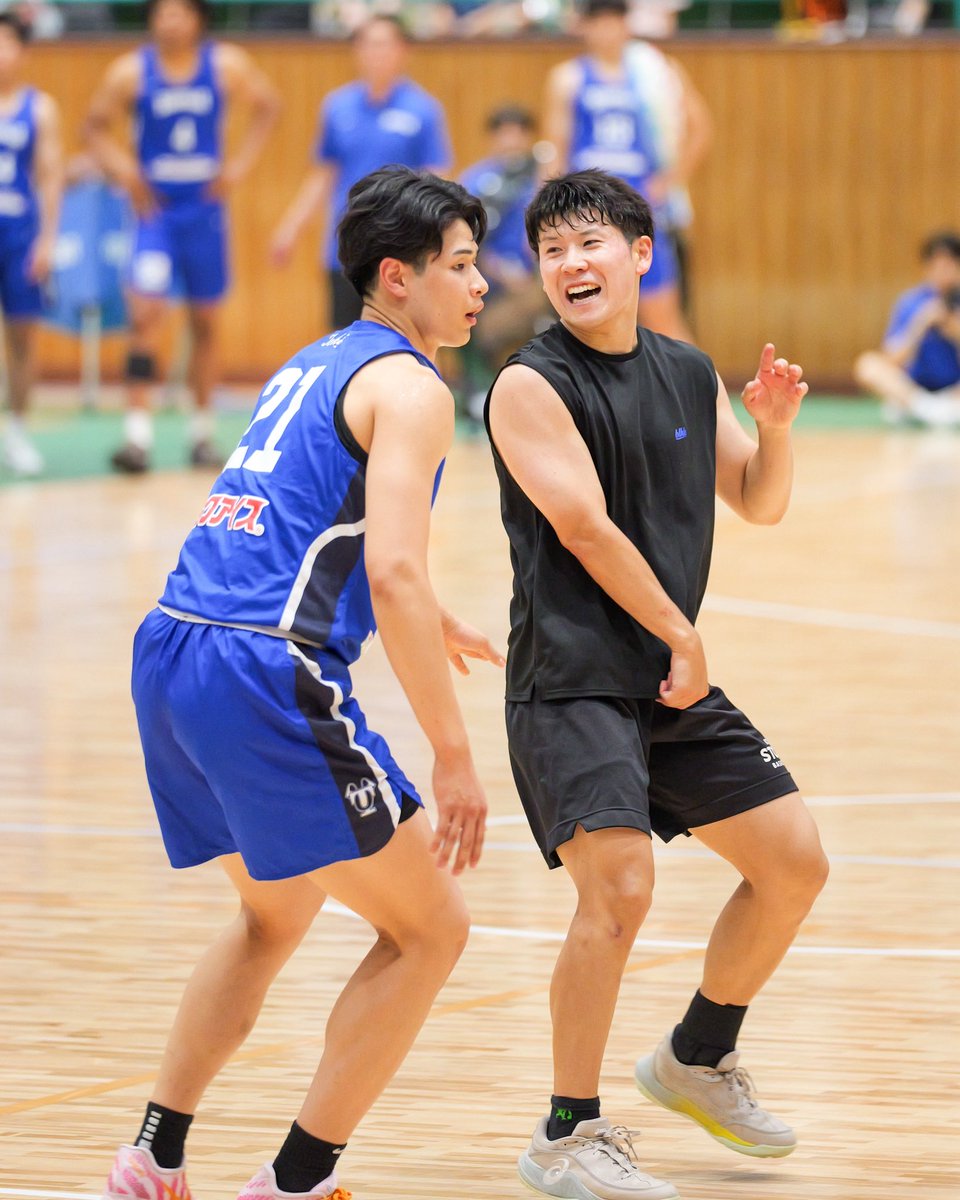 dol__tk0's tweet photo. 東海大OB戦💙 後輩相手に全く容赦ない寺園さん😂 相変わらずのスピード感とRS並のハッスルプレーが素晴らしかったです❤️‍🔥
#寺園脩斗
#神戸ストークス https://t.co/q2i77YXAxW