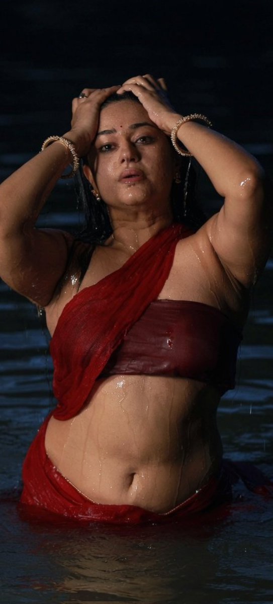 vidhya_76's tweet photo. Happy sunday to all guys 😘😘 https://t.co/8d3hc06TBy