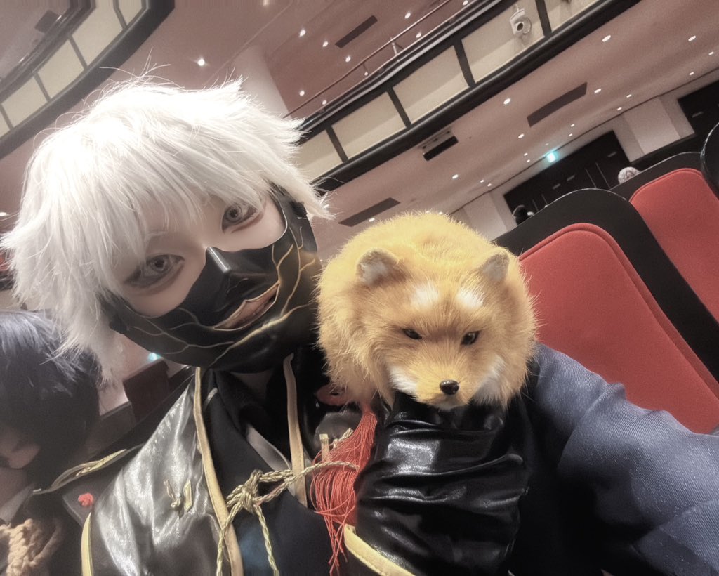 akenihinode's tweet photo. いるよー！！！
リハ終わって待機ー！！！ 
 #アロフェス https://t.co/kepXKR9cRo