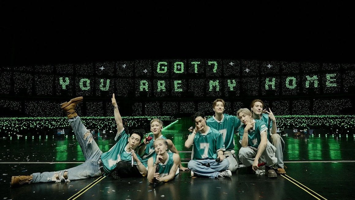 yoonauly's tweet photo. yang paling gue respect dari semua member got7 itu, mereka take seriously about their togetherness 

jaebeom as the leader, learned about the laws and bought all the royalties under their name(s) -karena sampe unit unit pun dihak milikin balik- so they can continue as a whole group despite having no established company for the group (legit 7 members, 7 companies)

mark as the eldest dan yang tinggalnya paling jauh gapernah bolong support adek adeknya both physically and online

jinyoung yang ngebawa nama got7 through his breakthrough as an actor, yang bela belain rekaman + ngedirect gatse disela sela padetnya jadwal syuting dia yang seriesnya gapernah cuma 1 itu

jackson yang legit ngebatalin rencana world tournya yang udah di booking itu demi bisa comeback fullteam ot7 + konser di bangkok

youngjae yang walaupun jadwal musikal + ngedj di radio dia padet gila tetep disempetin buat support project abang adeknya, dikosongin jadwalnya buat comeback sama konsernya

bambam yang paling pernah bosen mentioned got7 disetiap kerjaannya, yang bikin konser di bangkok jadi mungkin bukan mustahil, yang bikin last comeback jadi nambah banyak ahgase baru gegara dia buat lagu python yang SOTY itu

yugyeom si bontot yang selalu ada buat abang abangnya, yang belain bb biar python bisa jadi tt dan emang sukses, yang paling sosiolita diperkpopan ini sampe bisa bikin listening party legit tongkrongan 3rd gen bikin orang orang masih inget got7 sedikit banyak 

semua dirayakan, semua diusahakan kalau sama got7 tuh, gabakal takut ditinggal cause their love as a group, as the 7 brothers are much deeper than us to them could ever be 💚
