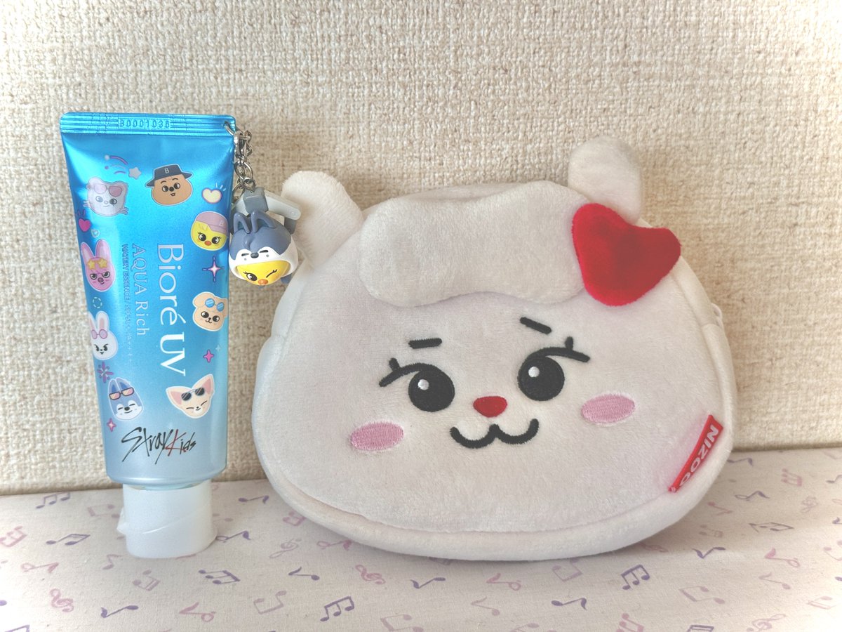 MelTea_0326's tweet photo. 先日無くした疑惑のラーヌポーチですが、
ホテルやドーム各所に問い合せたところ
ホテルに忘れてたようです...💦

昨日取りに行って無事戻ってきました🥲
お騒がせいたしました🙇‍♂️ https://t.co/WTomuEhsx4