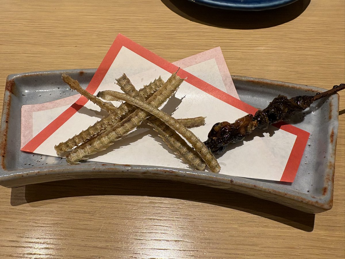 yu_ta_typeR's tweet photo. 嫁の誕生日恒例、うなぎ贅沢三昧😋
#かど屋 https://t.co/DUjhMumkjq