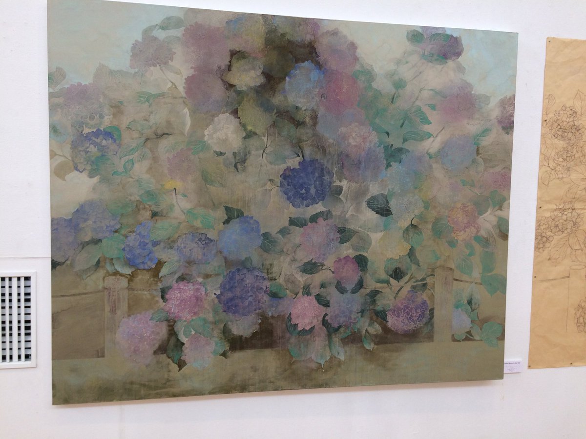 semperfi0801's tweet photo. 東京藝大陳列館の「日本画第二研究室素描展」にて。毎年観に来てる素描展。上野公園周辺で描かれた絵を探すのも一興。皆さんの次の作品を、藝大卒制展、さらには院展そのほか展示の場で観られることを楽しみにしています！ https://t.co/WDCdbmLby2