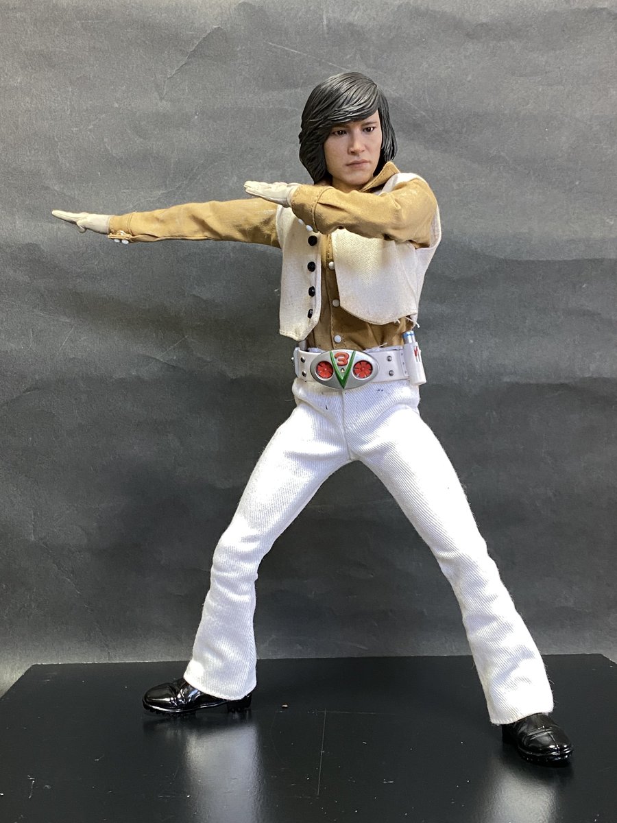 harukuni's tweet photo. 以上でホットトイズ TMS162 仮面ライダーV3のレポは終了❗️
個人的感想としては良いも悪いもホットトイズかな？高額だけに満足出来るか否かは人其々ですね？？😅
最後にお遊びでRAH風見さんにホットトイズのヘッドのせてみました。
これはこれで好き❤️ https://t.co/lkoKhsvsVI