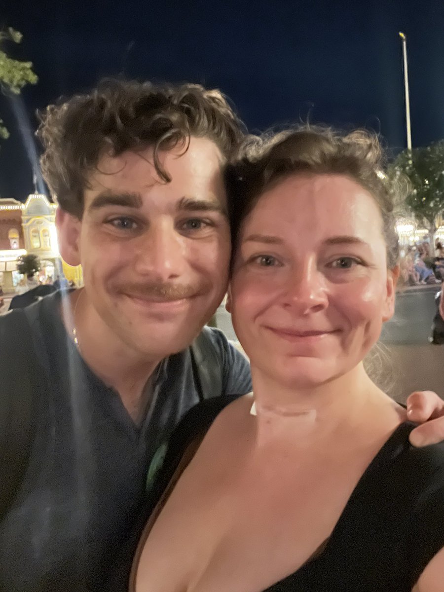 kdubz0's tweet photo. literally I would die without Danny and we had another really fun day 🥺😭 https://t.co/DiZQToLicR