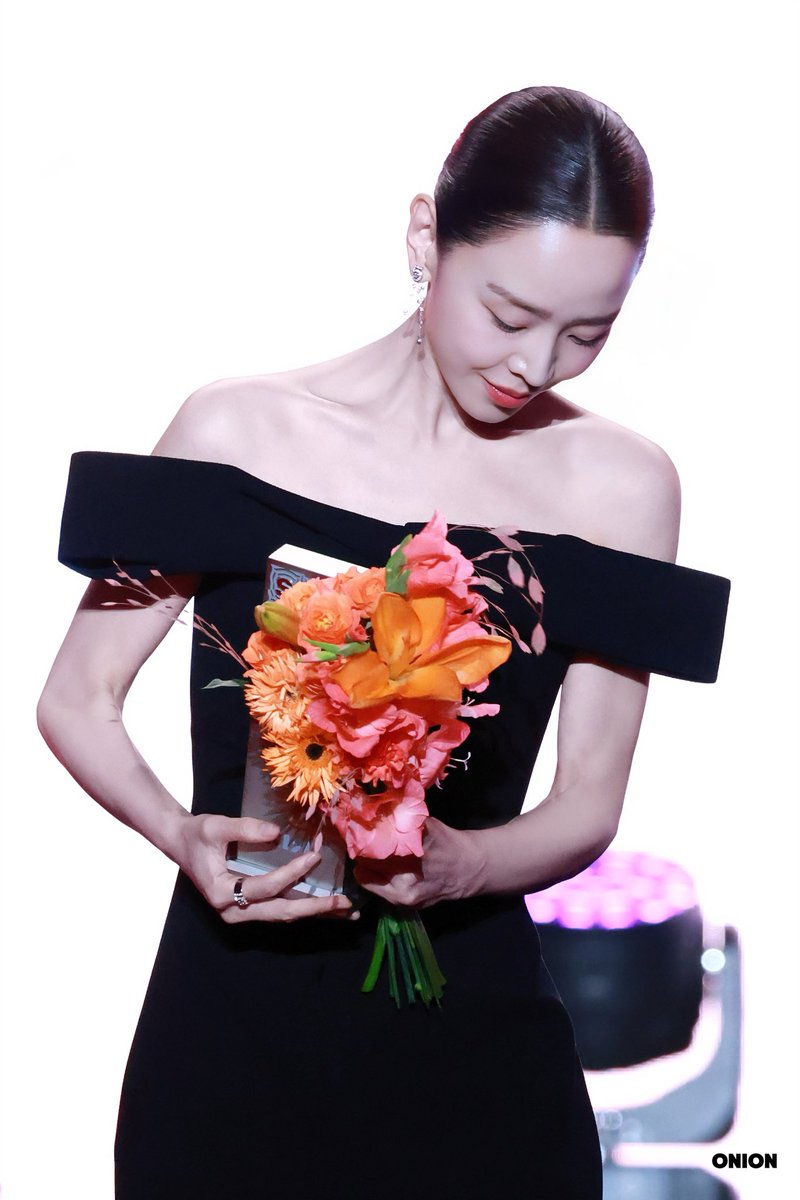 whimsiCal_onion's tweet photo. 250620 KISF

#신혜선
#shinhaesun https://t.co/4Ca9mBJ0cO