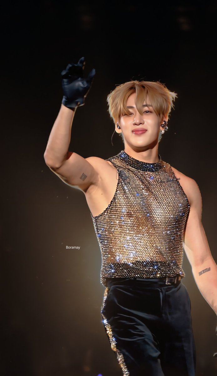 boramay_atk's tweet photo. #Bambam
#THETITANSCONCERT_D1 https://t.co/ggvrt50Apx