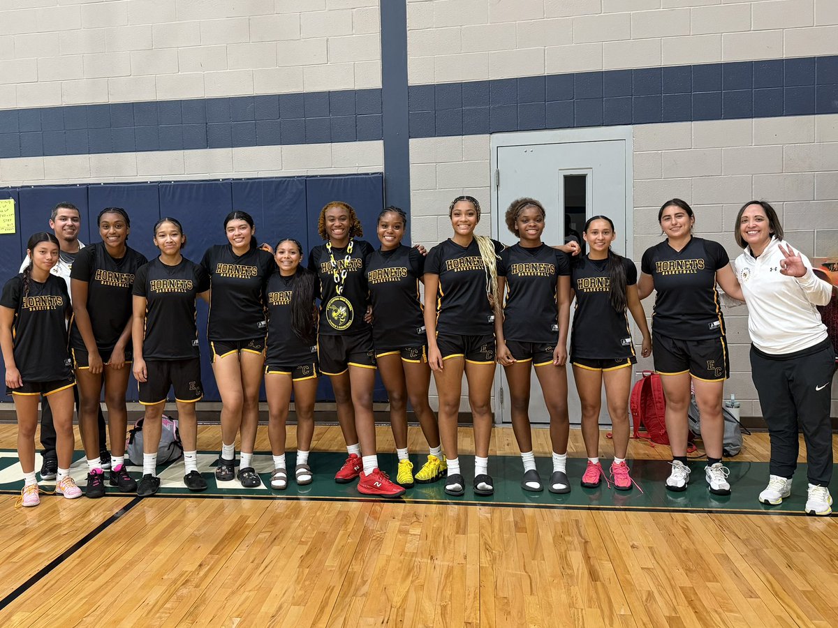 _ECGBasketball's tweet photo. What. A. Weekend. Thank you to @Tabchoops for hosting an amazing event. Our girls went 3-0 against some TOUGH competition! We were battle tested and our girls played with GRIT all weekend. This is just the beginning!#blueprintforsuccess #onourway https://t.co/z1iKLyqebA