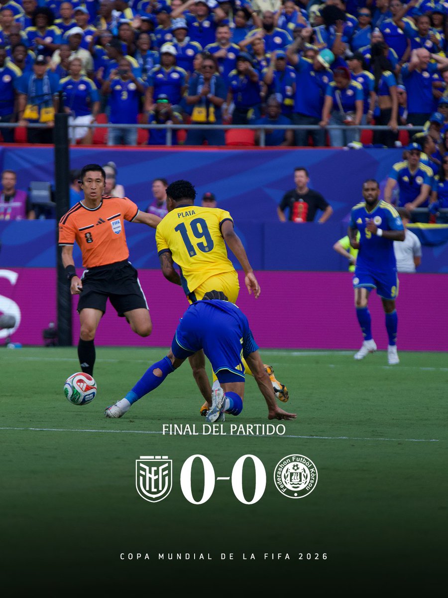 claudio49701's tweet photo. Esta mierda de selección  deveriamos elimonar de conmebol. Equipo de mierda fuera .con asco https://t.co/2N0cW6lZ9H
