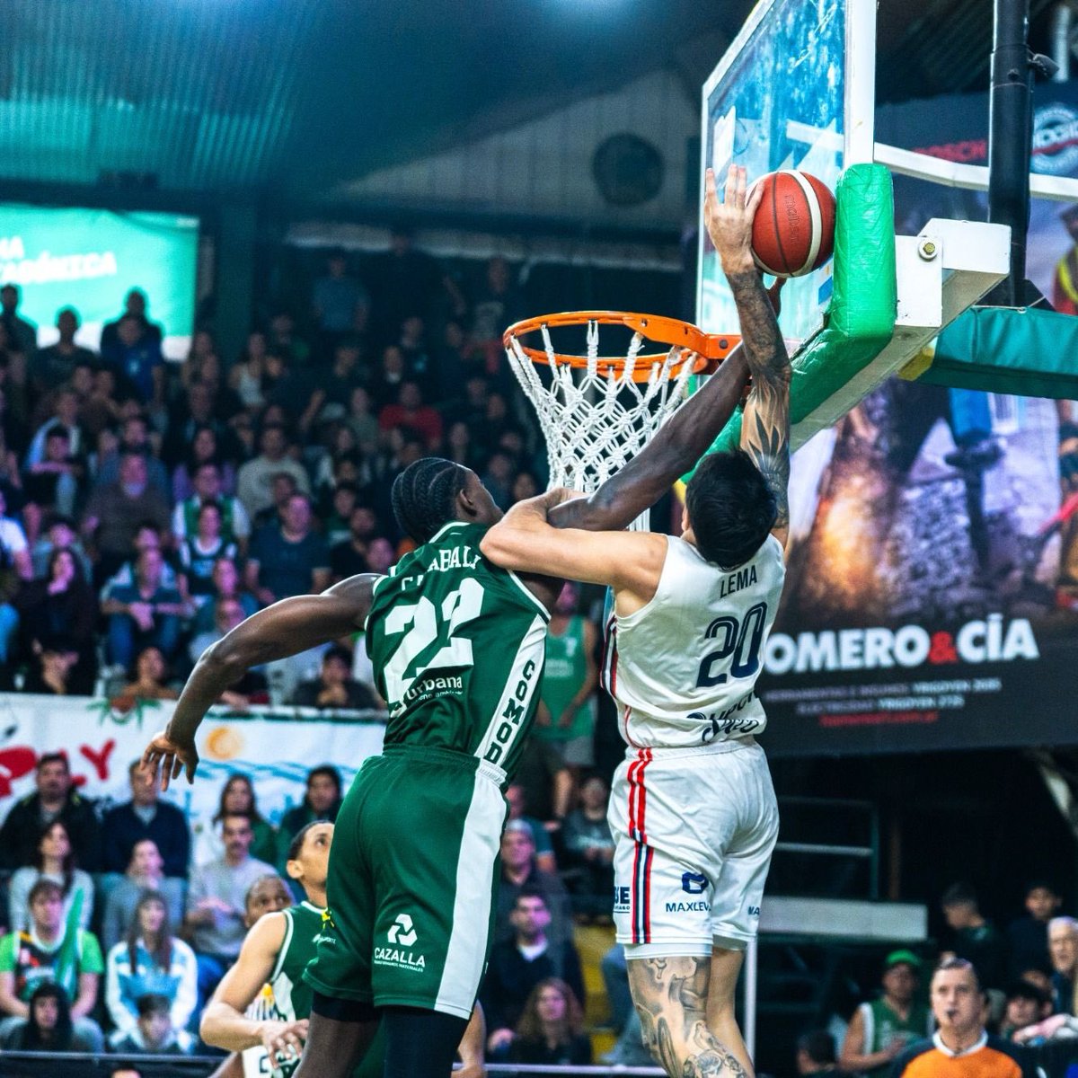 NachoTorresCH's tweet photo. 🏆💚 ORGULLO CHUBUTENSE

@GyECR volvió a escribir una página grande en la historia del deporte argentino.

Después de una temporada extraordinaria, el Verde se consagró campeón de la Liga Nacional en el Socio Fundadores, y llevó una vez más el nombre de Comodoro, y de Chubut, a lo más alto.

Felicitaciones a los jugadores, al cuerpo técnico y a los dirigentes por este campeonato histórico.