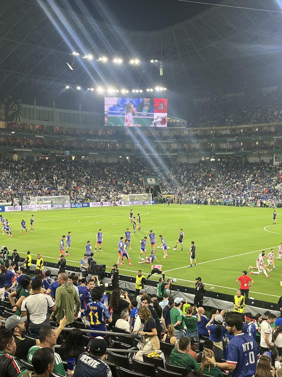ValueKi44's tweet photo. めっちゃ良い席です⚽️ https://t.co/nSjkxZtSni
