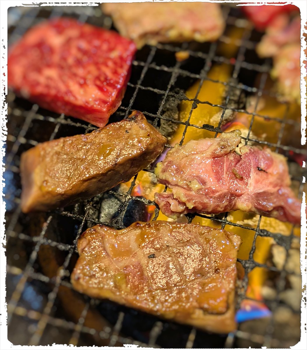 danma_tsuma's tweet photo. 無性に肉（主にレバー）が食べたくなったので #あみやき亭🥩
焼き肉うま〜〜🥰 https://t.co/mgIrmNoP79