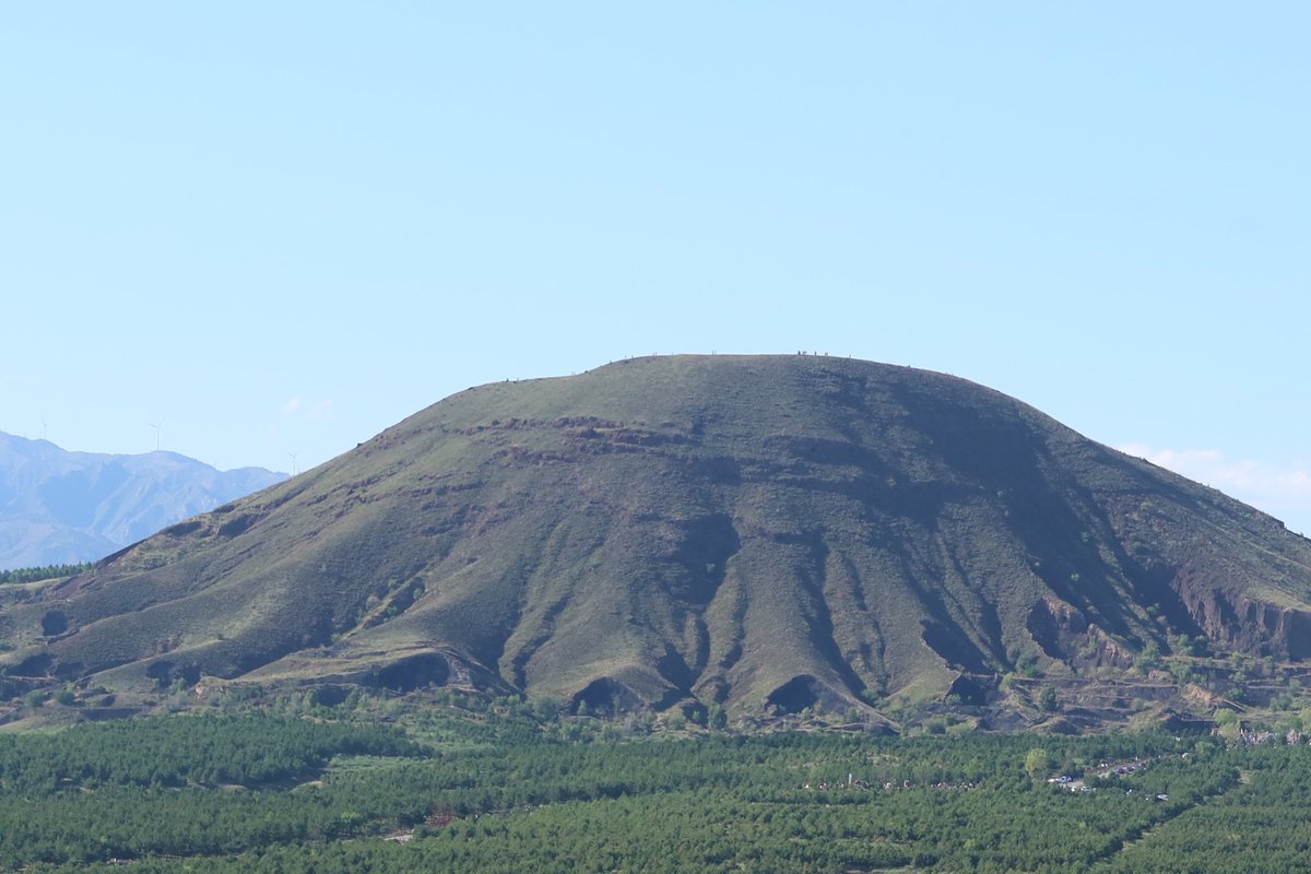 Luneiomy's tweet photo. 大同火山群
#互fo #互关互赞 https://t.co/sxnPsmJLgJ