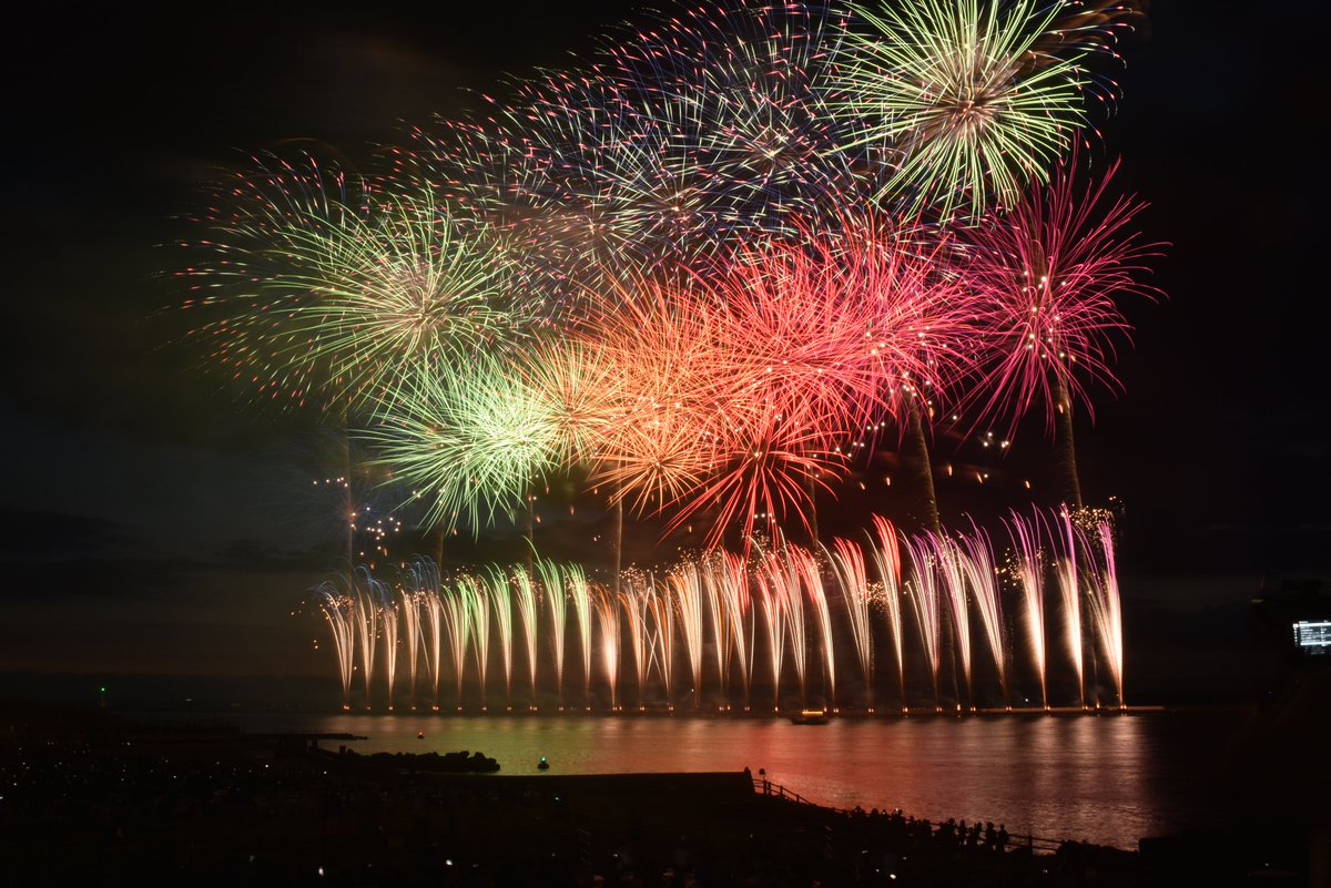 SYANKtw's tweet photo. 今年は久しぶりに花火撮影でもしようかな

#花火 https://t.co/X3G2UgdF1x