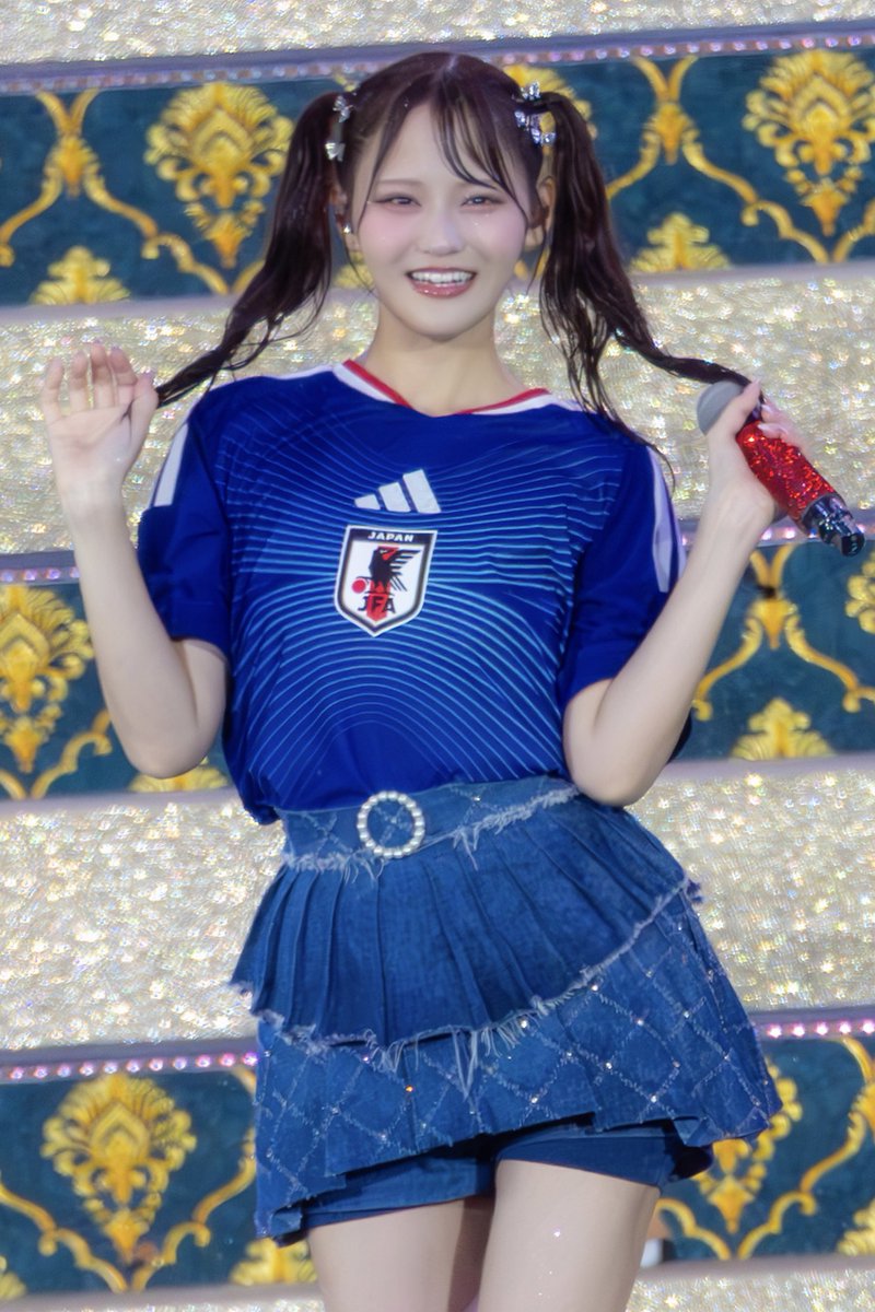 papiyonkun2's tweet photo. 高松瞳さん、日本代表確実か...？

ライブで見せたW杯衣装が話題にwww https://t.co/XMG1ibfRrP