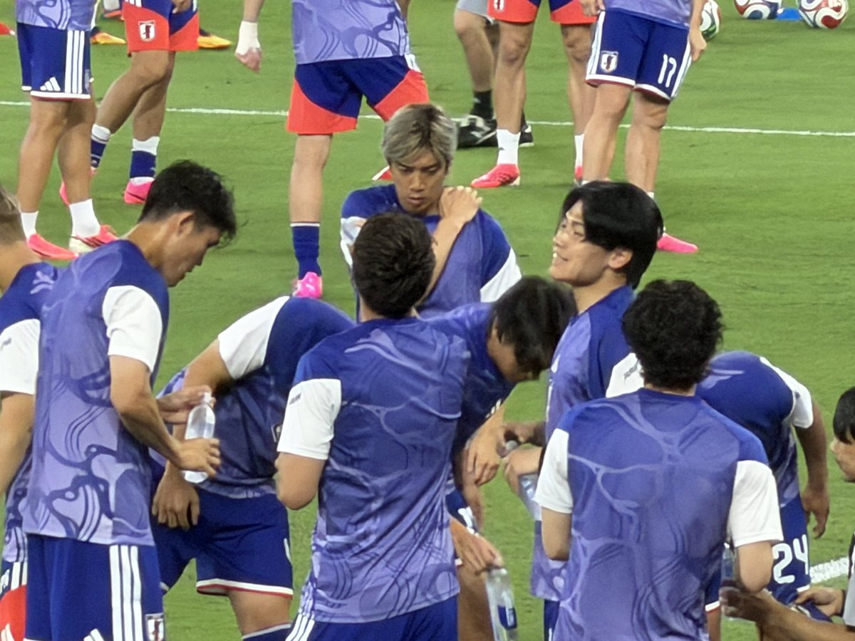 olimpicsoniisan's tweet photo. 皆様、死ぬ程応援しましょう!!!!
頑張れサムライブルー!!!
#FIFAFEVER2026 https://t.co/QOzOO5jTyC