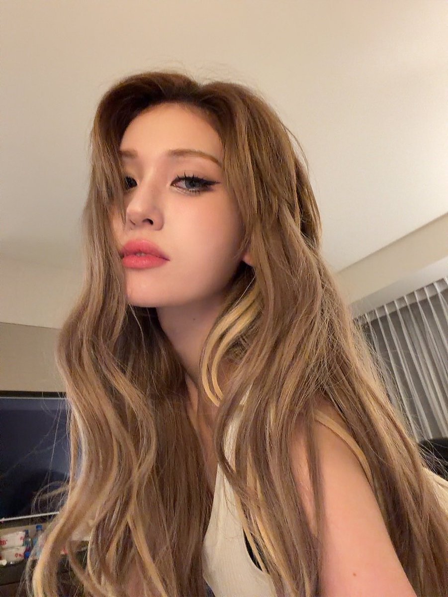 SOMIBARCN's tweet photo. 260620 #전소미 https://t.co/iFWRxgFMJY