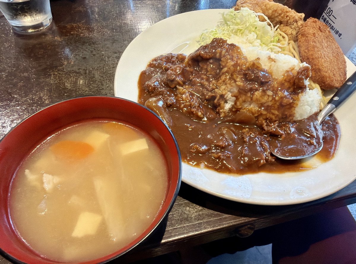 timocyuu's tweet photo. #tao @御成門
日替わりランチで、ハヤシライスと唐揚げ、コロッケ
久しぶりにハヤシライス食べました😊

#龍朋 @神楽坂
人気のチャーハン
メニューに書いてないけど、スープ50円でお代わり出来ます🤭 https://t.co/9y8blJz03c