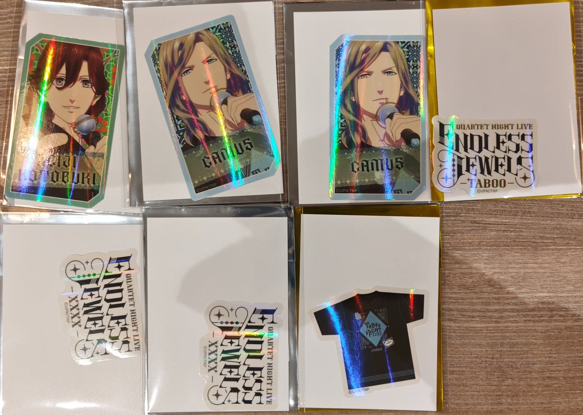 maccha_aka's tweet photo. 【交換】
うたプリ　カルライ　兵庫　千葉会場限定

譲)ステッカー　ロゴ・カミュ(Tシャツ)
嶺二・カミュ

求)神戸　警備員
千葉　神愛

ララアリーナ現地もしくは郵送にて交換お願い致します。 https://t.co/RZGBvFJHXD