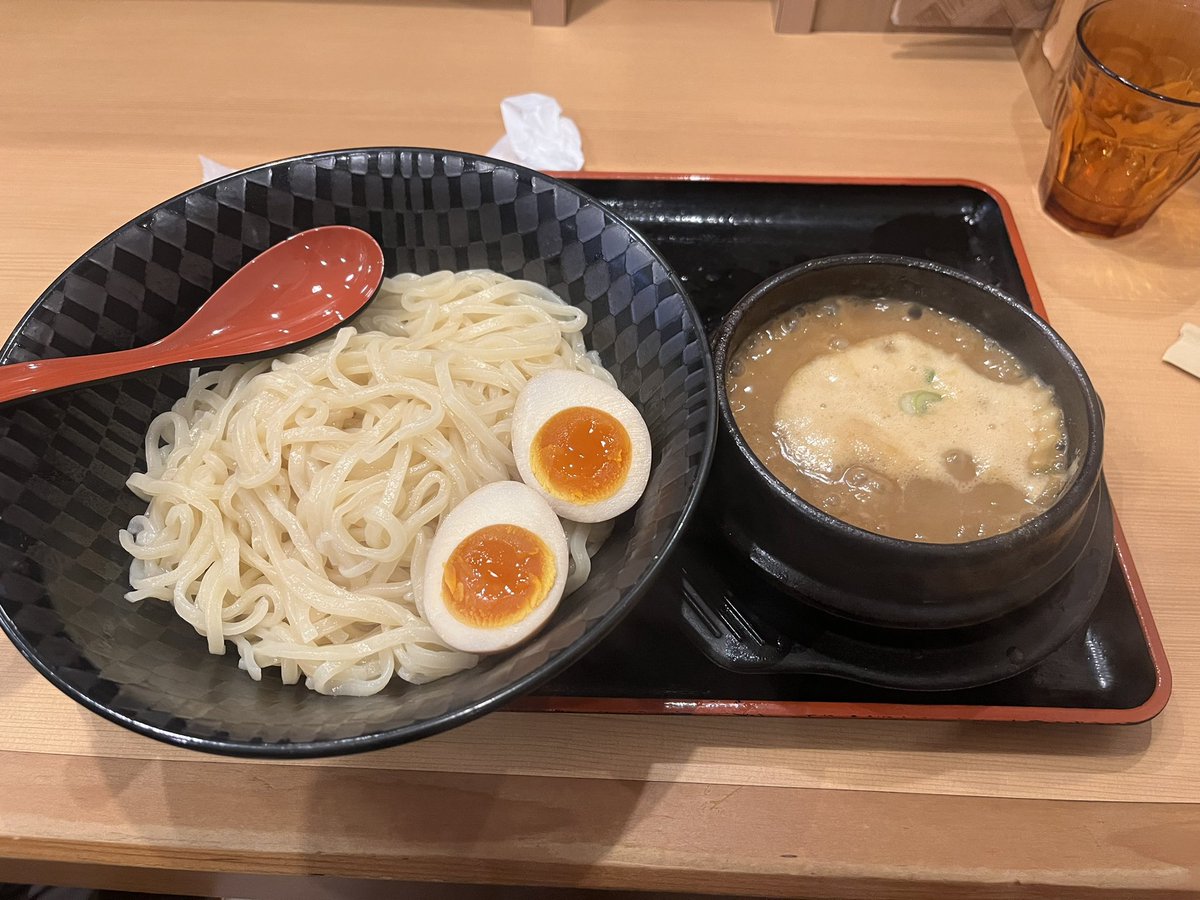 13Ackerman's tweet photo. 3ラーメン1飲みの4連休 https://t.co/x5FJAYXuAd