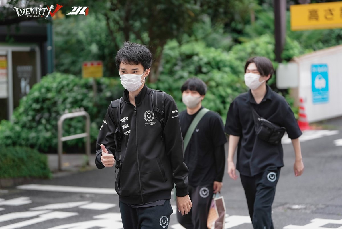 IdentityVChamp's tweet photo. #第五人格IJL
Passions for V · 2026 Summer⛪️
レギュラーシーズンDay6
出勤写真

RC

Live Now↓
https://t.co/TMnBJbLiaP

#第五人格
#IdentityV https://t.co/laEHNZCbee