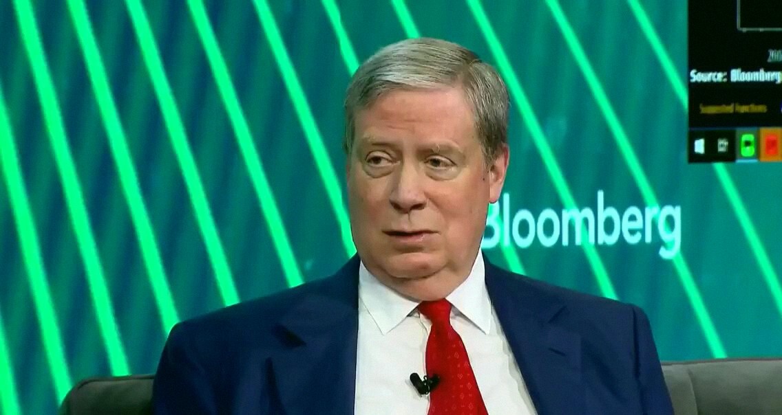 wbunting's tweet photo. In March 1999, Stanley Druckenmiller shorted $200M in internet stocks. 3 weeks later, he covered them all, losing $600M. Then the bubble burst and everything crashed.

"I was short 12 stocks. They all went bankrupt. Every one." He was right but still lost $600M.

"If you' https://t.co/QfU9JFzaMD