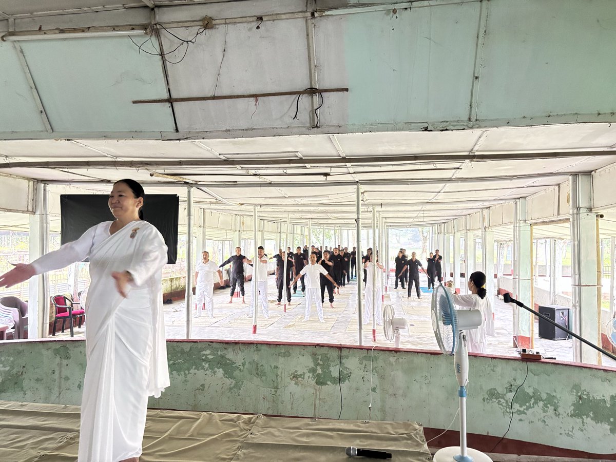 4thCDObn's tweet photo. International Day of Yoga was celebrated on 21/06/2026 at the campus of 1st APBn, Ligiripukhuri, Nazira, Sivasagar.
Organised by 4th CDO Bn Geleky,Sivasagar https://t.co/Ls8e9l0Vuk