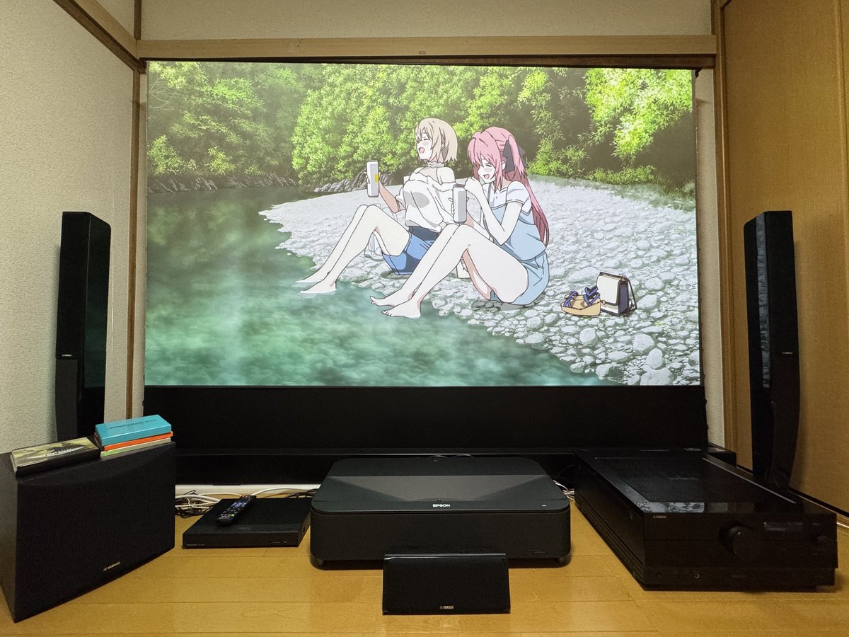 nayuki000's tweet photo. ホームシアター完成！
色々こだわってたら100万かかってた…w https://t.co/eOYRdWl98e