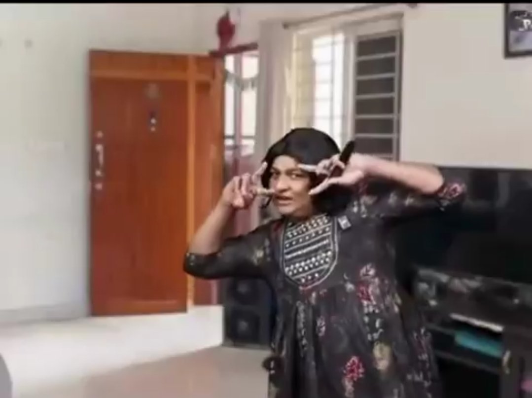 ikaddy_'s tweet photo. Meanwhile Every wifes on Sunday*

கண் விழித்தும் அவனை காணவில்லை...எருமாட்டை காணவில்லை!! 
👀🐃🏏 https://t.co/Pl37GcwIc7