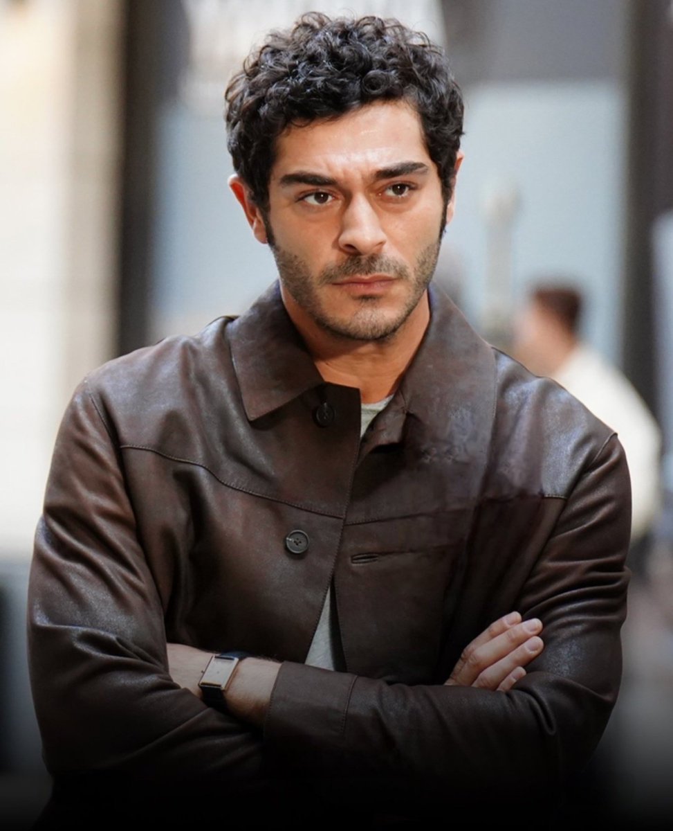 MYMT99's tweet photo. Avukat Ertan Aydin 🤎🤎
⚖️ #BurakDeniz #Ertan #Sahtekarlar https://t.co/9dRzQkZxOW