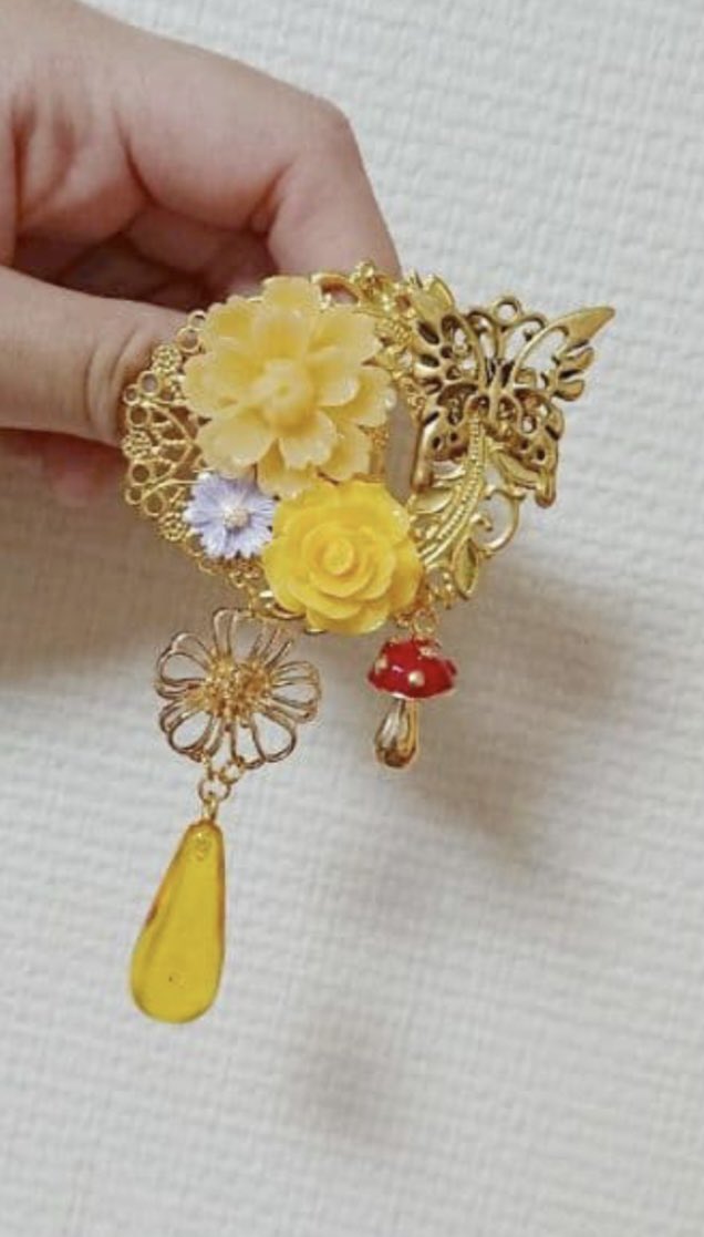 miki114550's tweet photo. 🎀ハンドメイドバレッタ販売中🎀

和風・ファンタジー・アニメイメージの一点物アクセサリー✨

🛒minne👇🏻
https://t.co/54hWsP5Ufo

#バレッタ #ハンドメイド #ヘアアクセサリー #推し活 https://t.co/uQqy4bOpij