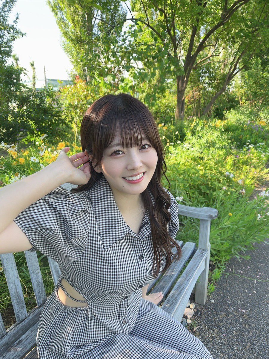 ashikawa001's tweet photo. ファンティアを更新しました💠☔️🤍

https://t.co/8leBodkvZT https://t.co/utZtz2iDwv