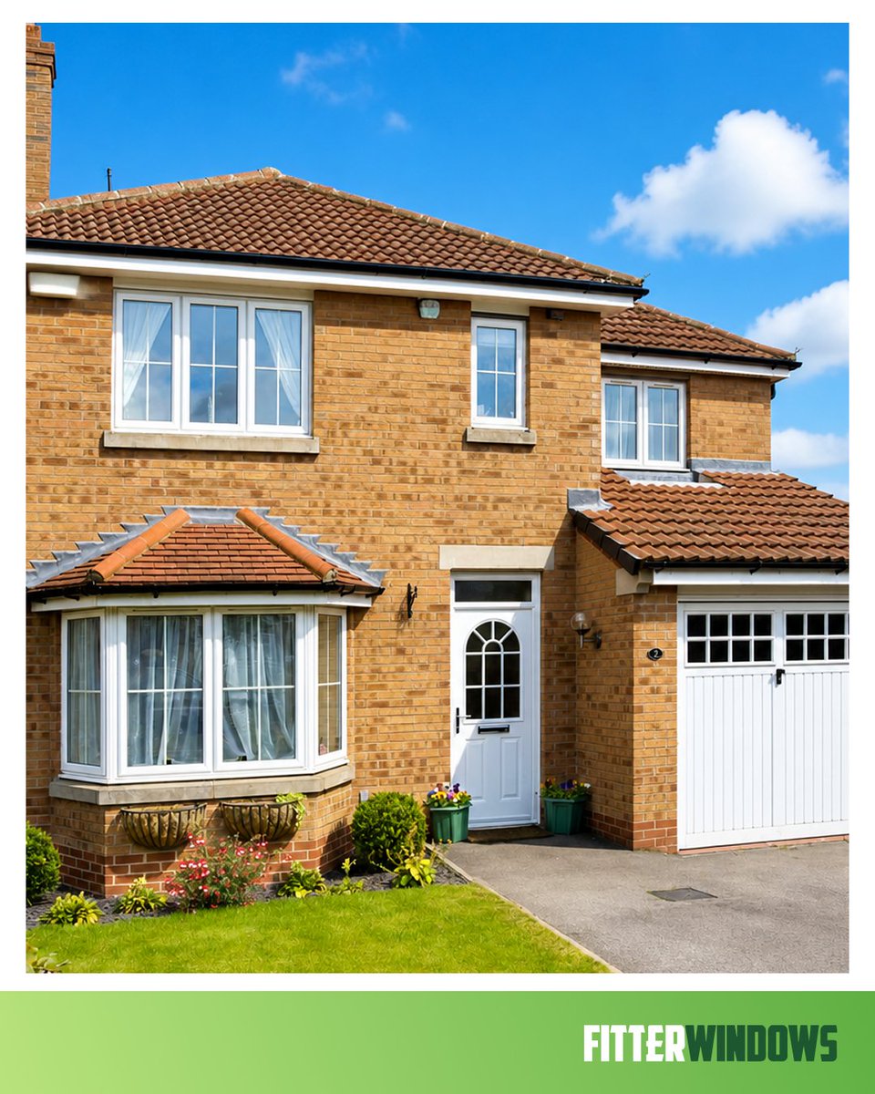 fitterwindows's tweet photo. Happy #SummerSolstice! ☀️

On the longest day of the year, make sure you're making the most of every drop of sunshine 😎 

Our slim-frame windows are designed to maximise your views and let the light pour in 🌻✨

Contact us for more today 👇

https://t.co/51tvy8kTJz https://t.co/QQ6N5dpqee