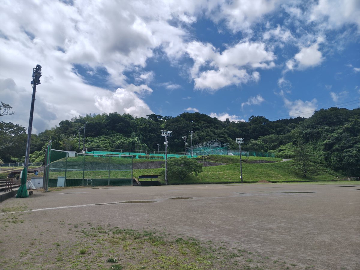 brasstea001's tweet photo. 小原製茶に行った後､和田公園内を散策｡池・グランド・コミュニティプールなどがあります｡
#JR東海さわやかウォーキング #さわやかウォーキング #和田公園 https://t.co/QhOzoHv7I7