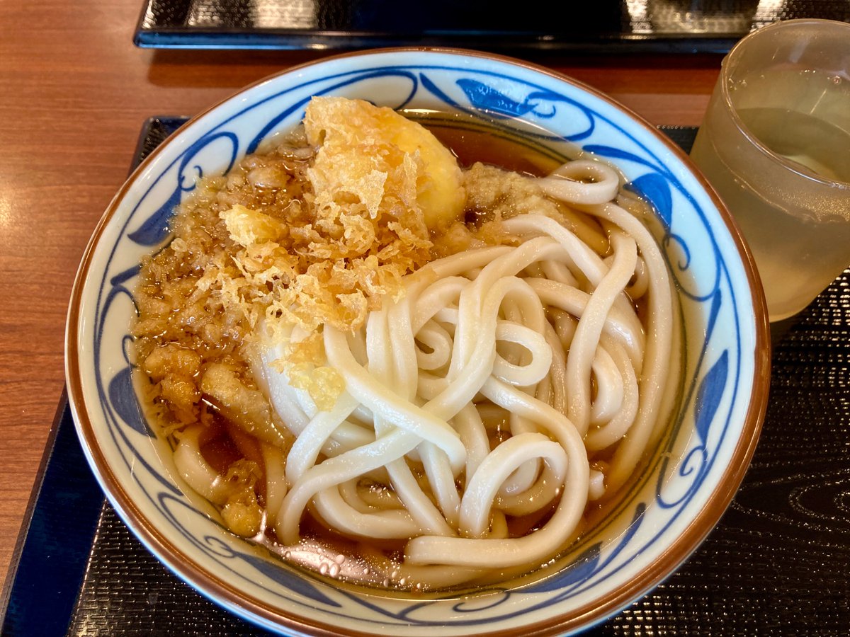 bimotamaster's tweet photo. 餌付けもしておいた
解ってんだろーなオイ

あと、マニュアルのハイエースに乗せたら大喜びしてたので、良い玉があったら買い替える事になると思う
ざまー見さらせ https://t.co/E5WJhOgAs2