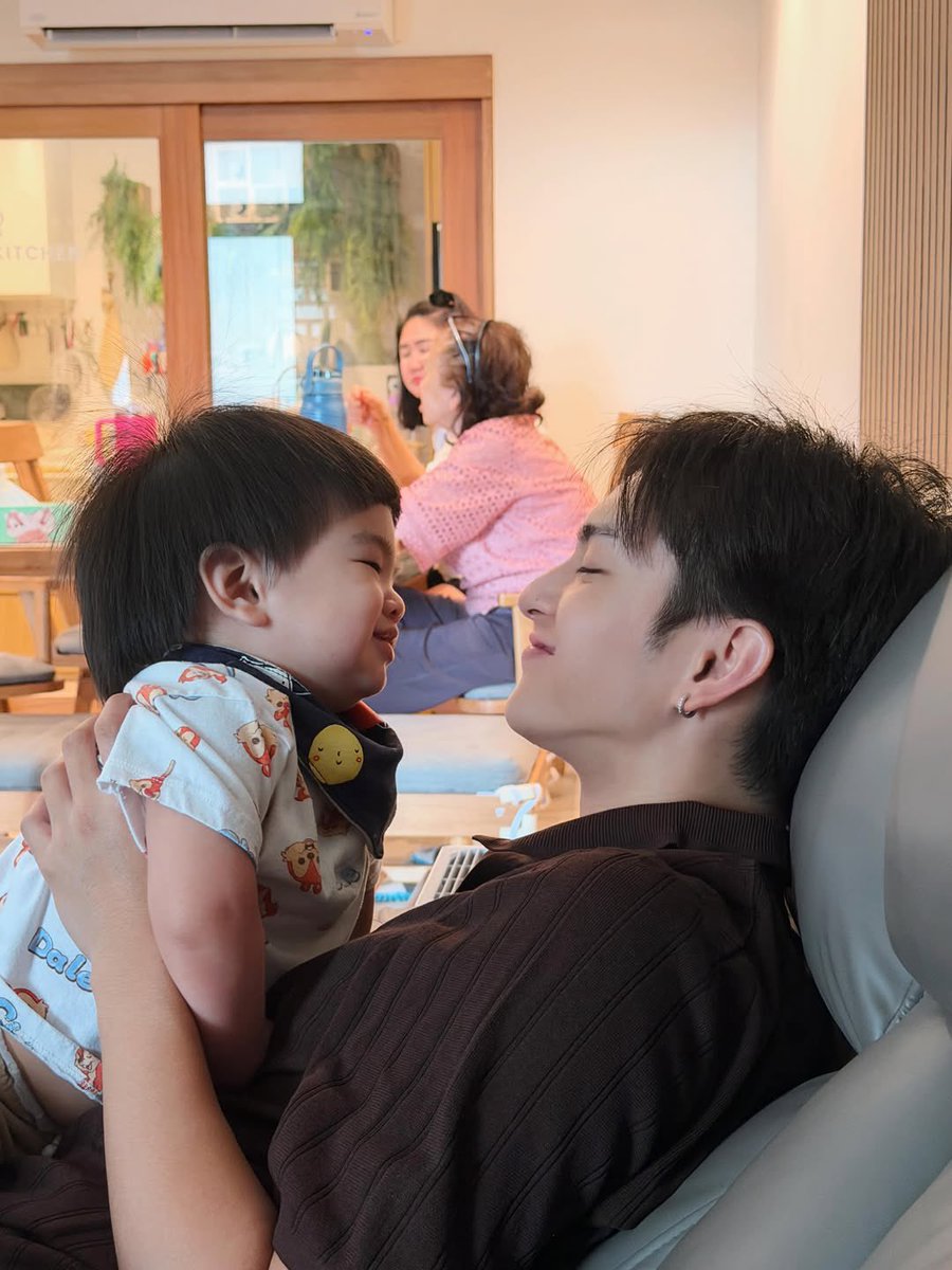 melonlemonmu's tweet photo. one day         or         day one

ดูหมุเด้นยิ้มให้พี่โป้วจิิ น่ารักม้ากกก😭😭😭😭😭😭😭😭😭😭😭😭😭😭😭😭😭😭😭😭😭😭😭😭😭😭😭 https://t.co/MM2WX7FoeU
