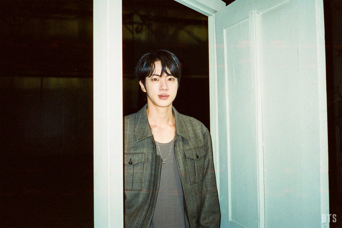 All for Jin tweet media