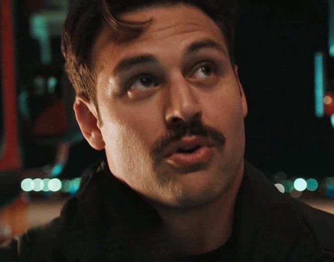 eddiesmustache_'s tweet photo. happy fathers day to my favorite dilf https://t.co/dd33pjRHS4