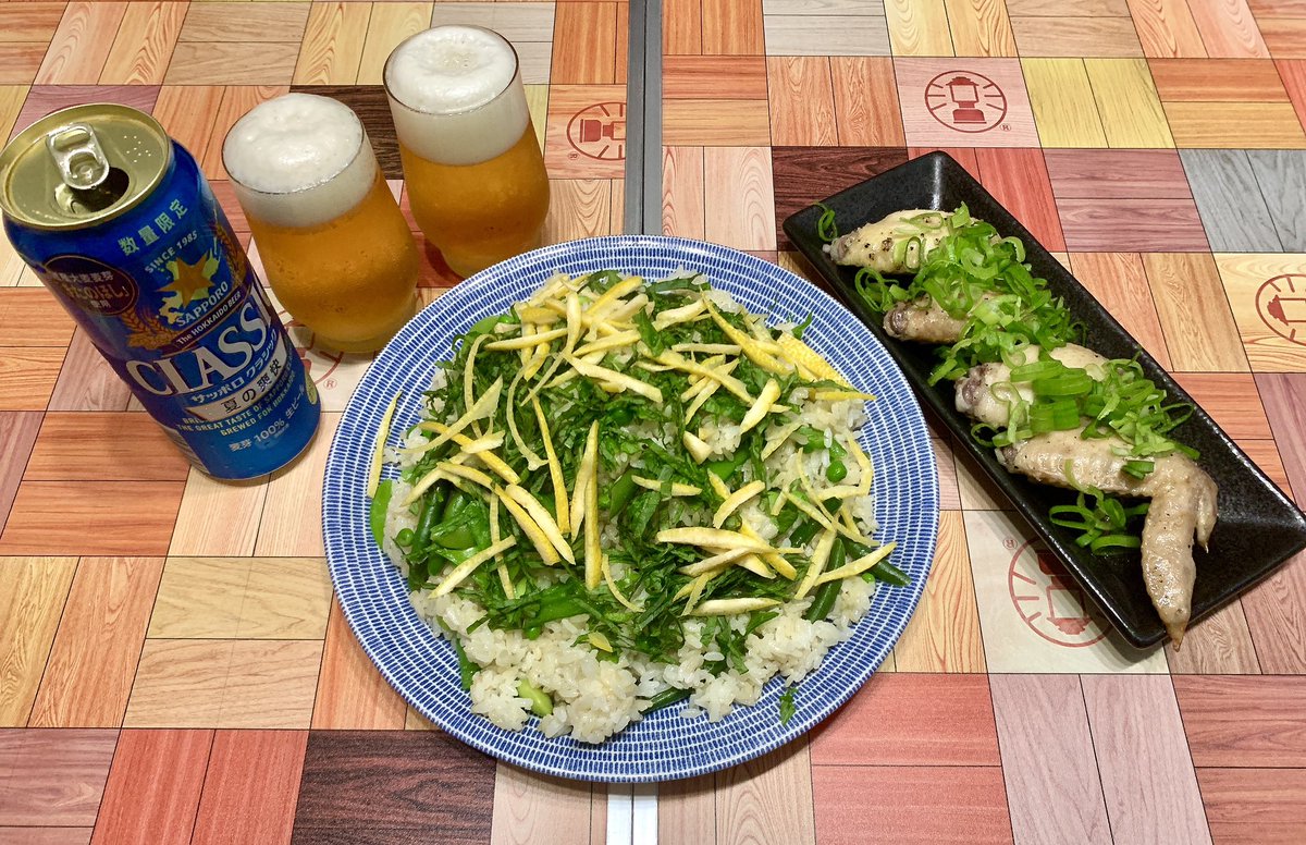 cooking1006's tweet photo. 2026.6.20🫛

・青豆ちらし寿司
・手羽先の塩ダレ蒸し
・わさび味噌漬け豆腐🥒🥕

#料理記録
#おうちごはん
#料理好きな人と繋がりたい https://t.co/4JsDL50dAY