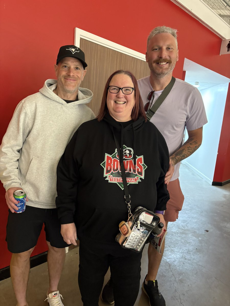 jax_100's tweet photo. Fab night last night at @BB33testimonial . Terrific night, a tearful moment seeing one proud nana on the ice in that video! Well done Jade and @MummyB_  (great to meet you in person last night Jane) terrific organising. See you all next season…now for the journey home! https://t.co/5eJMj3FAif