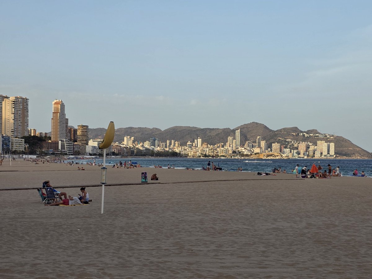 JorgeFoley1977's tweet photo. No puedo no acordarme de #ElCover , la mejor feelgood movie Española de los últimos años, cada vez que visito esta ciudad.  #SecunDeLaRosa https://t.co/cAiGA3T3SF