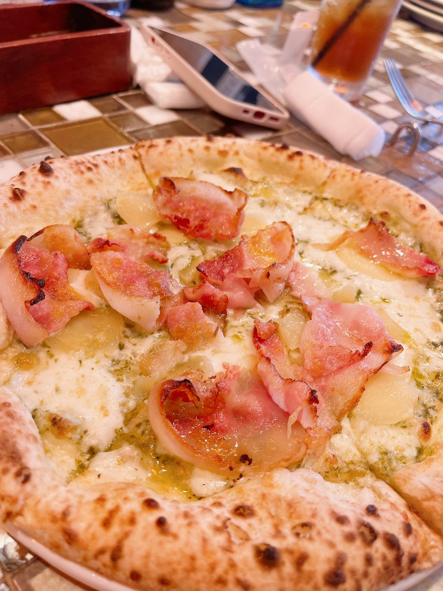 _negit0ro's tweet photo. 🍕 https://t.co/bMpKBF2E8y