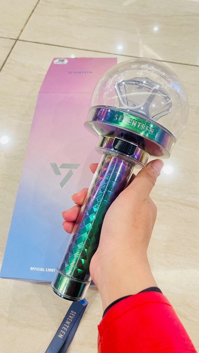 deorojeudylan's tweet photo. [HELP RT]

🇲🇨 INA | WANT TO SELL

WTS seventeen lightstick carat bong version 3 / V3

‼️ jual murah
🚫 strap, sticker

✅ ready ina

selling wtb wtt carat light stick svt tour konser concert carbong dxs cxm https://t.co/zTqrbFqGVG