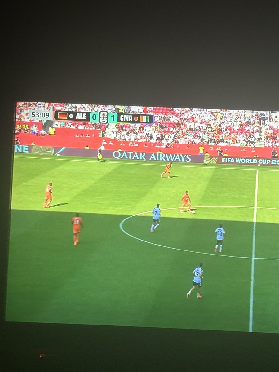NatanBertolla's tweet photo. Jogo 34: Alemanha 2x1 Costa do Marfim
Costa do Marfim abriu o placar e conseguiu se segurar por bastante tempo, mas no final o tal do Undav decidiu o jogo marcando dois para a Alemanha (sendo um deles nos acréscimos do segundo tempo)
Virei fã dessa seleção da Costa do Marfim https://t.co/fBP32nGD1j