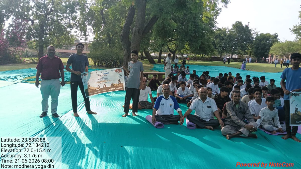 CSCGujarat's tweet photo. True development starts with good health. A vibrant Yoga Day session for the local community @cscegov_ @CSCSPV_Health @cscgujarat #IDY2026 #CSCpeYOGA #YOGAwithCSC https://t.co/LD7AcdOUXM