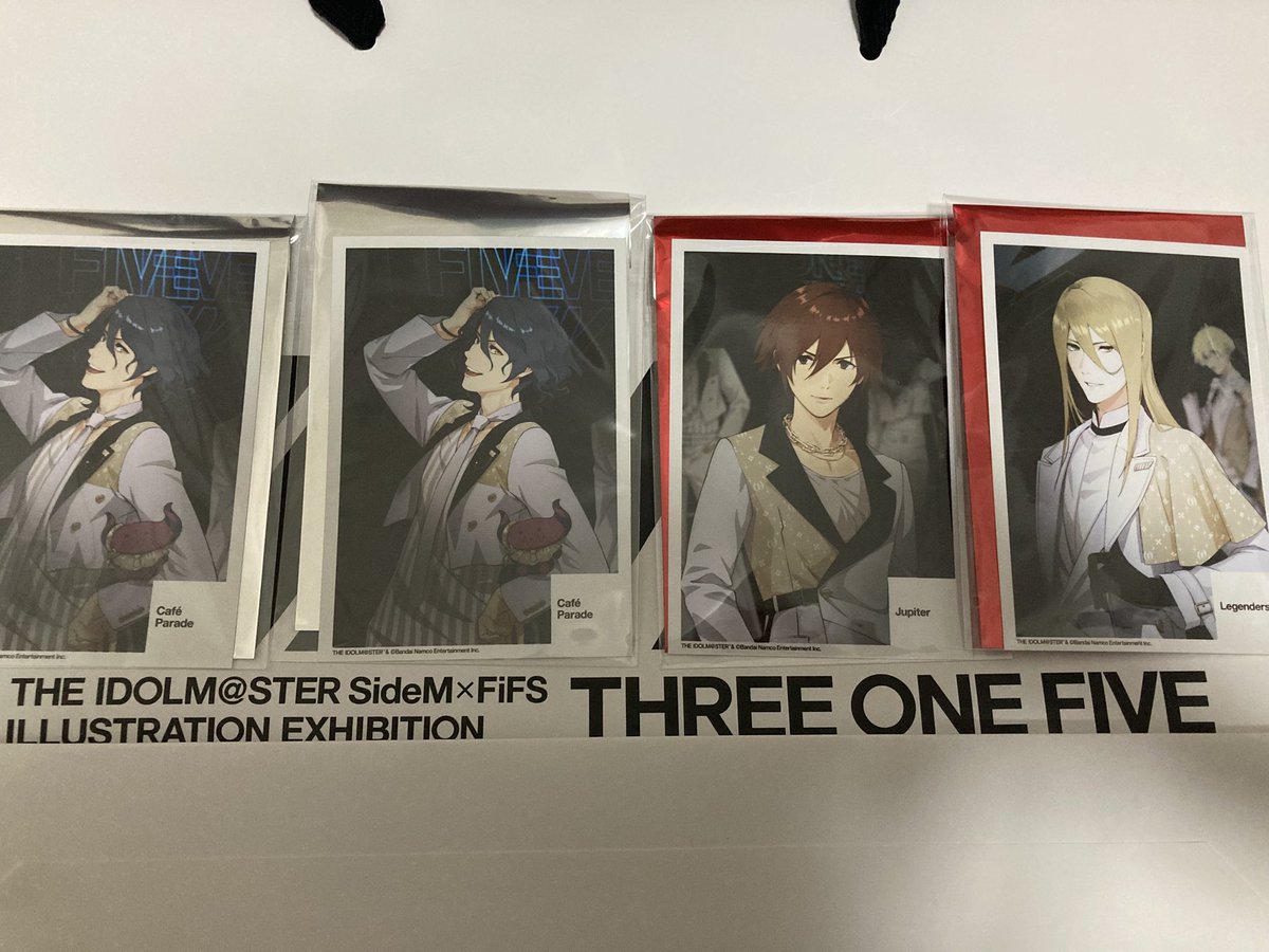 house_140249's tweet photo. 【交換】SideM FiFS展 EXTRA トレーディングステージフォト　B C

譲）アスラン2、冬馬、クリス、玄武（画像なし）
求)次郎、想楽　（各1決定後、定価）

異種（B⇆C）交換可能です。

本日、6/21(日)午後以降会場付近での手渡し希望です。
検索からでもお気軽にお声掛けください！ https://t.co/Y1uuKpIigo