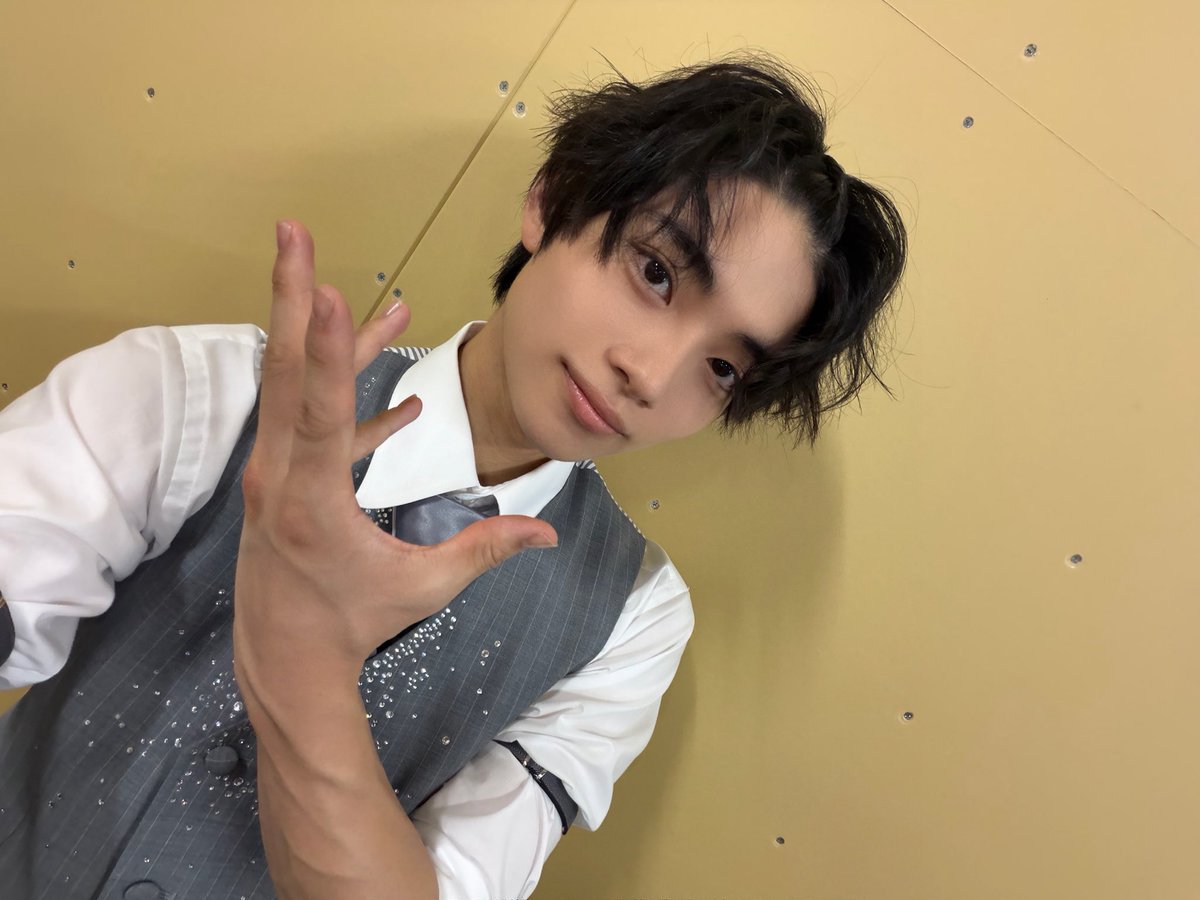 cloudten_member's tweet photo. ✏️稲葉斗真
15時から僕たちグループ2がイベントを披露します✨
ぜひ見にきてください！
一緒に盛り上がっていきましょう🤗
みんなをメロメロにしちゃうよ🕺
メロいなばでした〜🫠

#Cloudtenお披露目イベント
#ららぽーと立川立飛 https://t.co/FDdRiGXmV6
