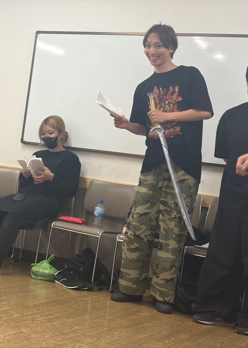 _ORIONplus_'s tweet photo. #ジョリーロジャー2026 
稽古風景写真🏴‍☠️

小劇場ということを活かして見てくださるお客様も息を飲むような
迫力満点のアクションをお届けします⚔️
みんなで汗流しながら日々稽古に臨んでいます🔥

6/30迄の予約で【集合写真ブロマイド】プレゼント🎁
https://t.co/665gxUdMmJ
(備考欄に扱い役者名記入) https://t.co/wm8TFEVujX